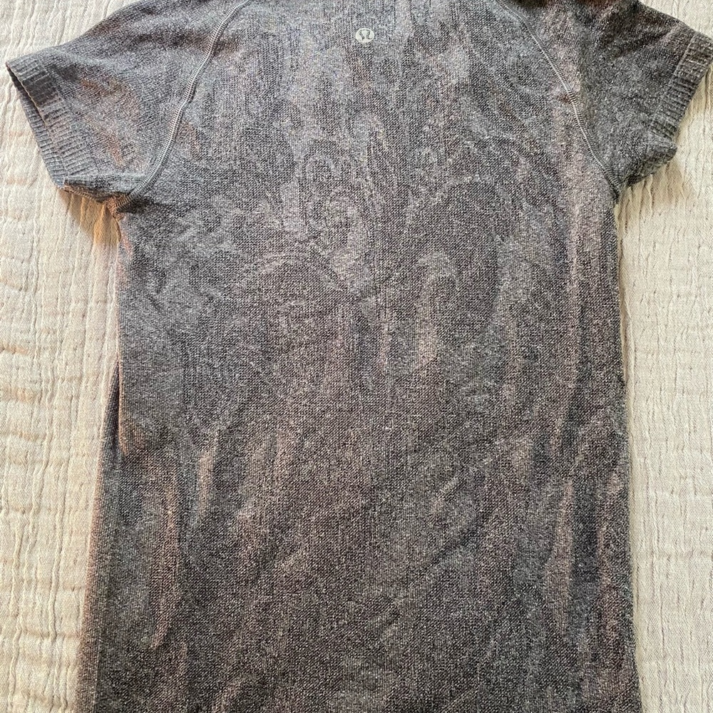 Swiftly Tech Limited Edition Size 4 Grey Floral - image 3